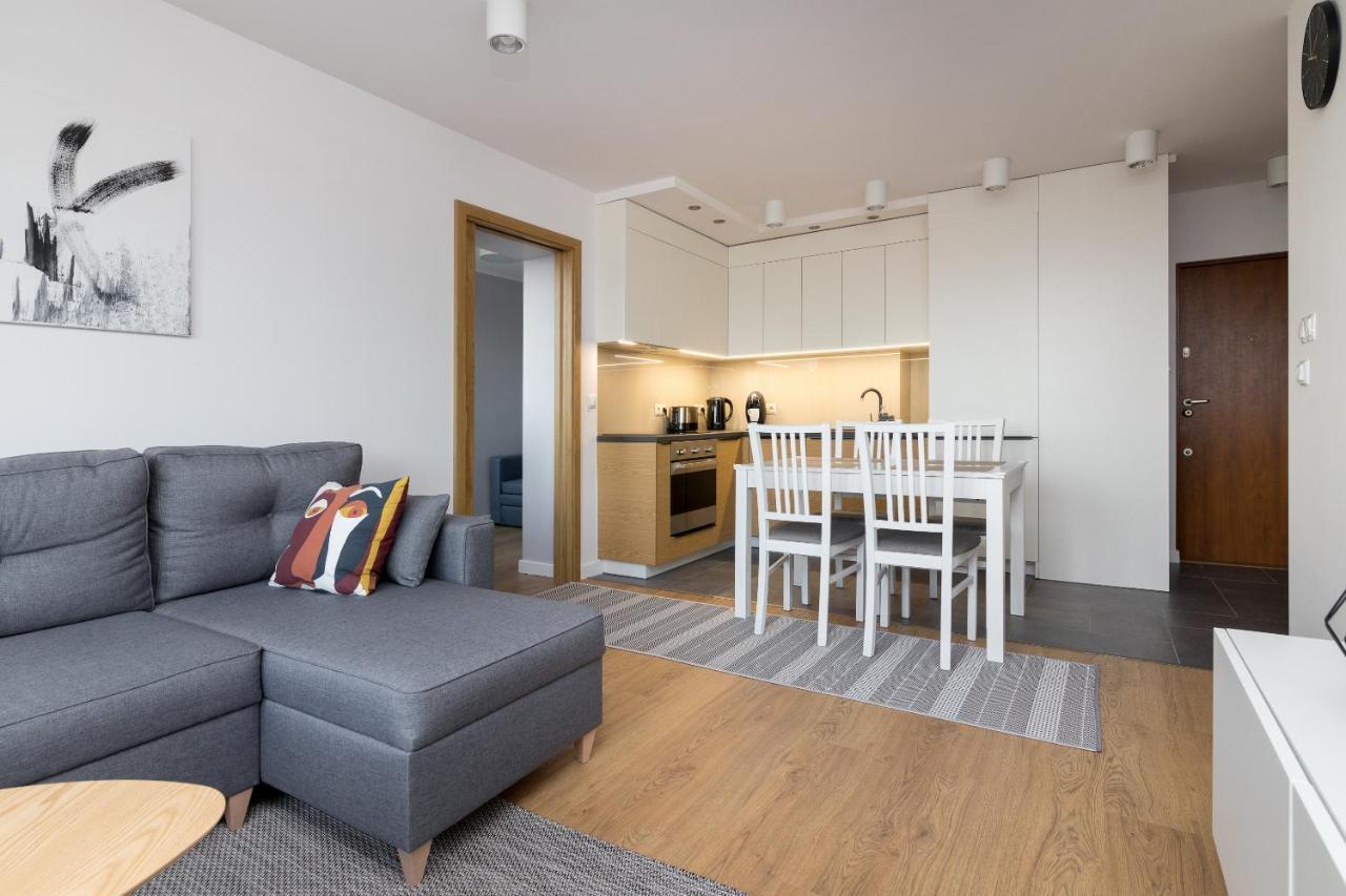 Ochota Homely Apartment ワルシャワ エクステリア 写真
