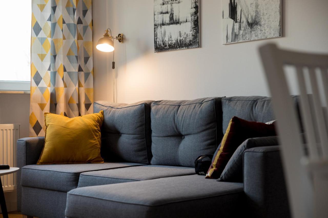 Ochota Homely Apartment ワルシャワ エクステリア 写真